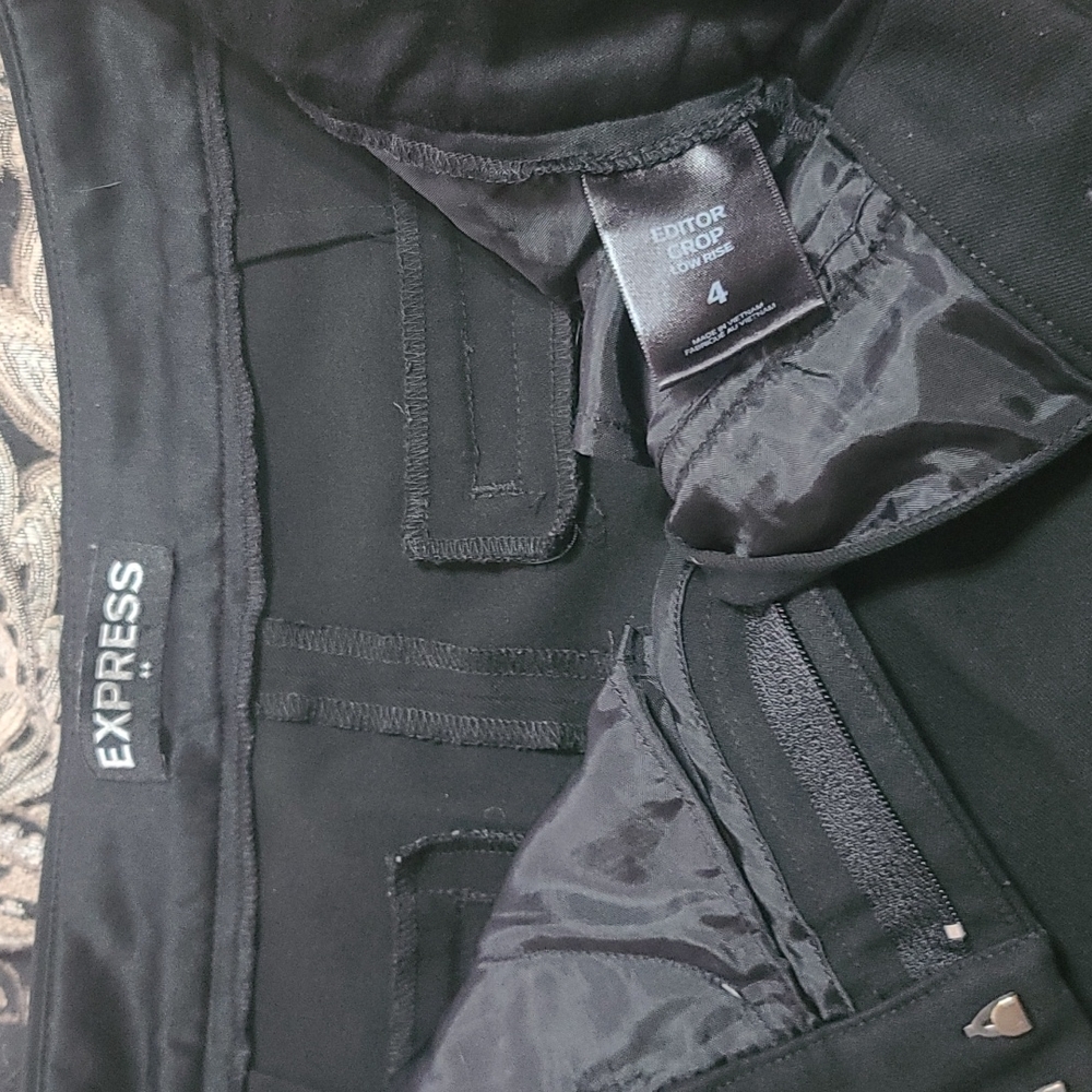 Express crop pants